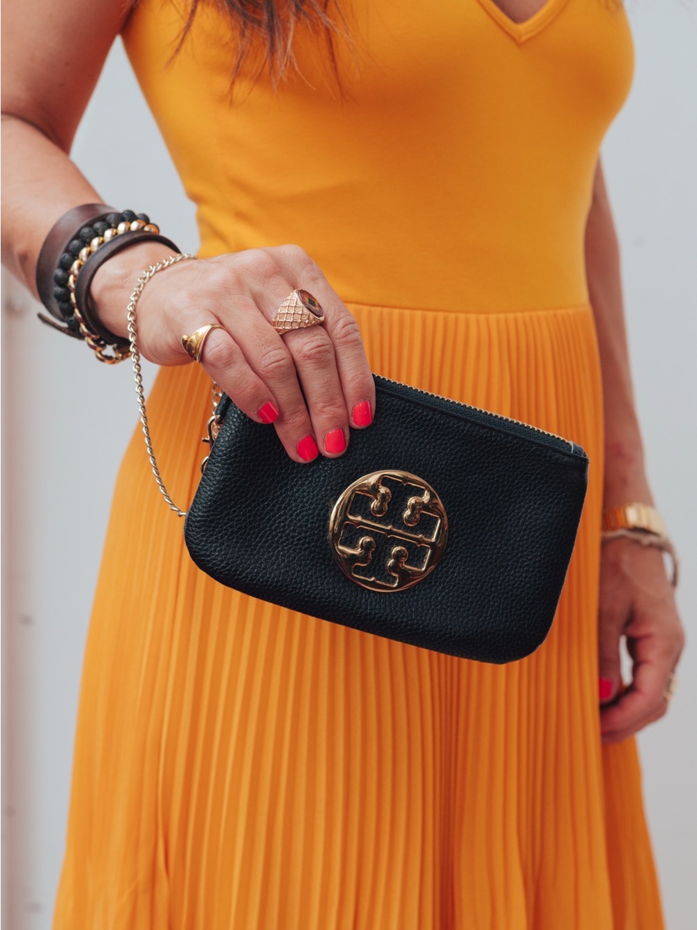 Wilfred Sleeveless Yellow-Orange Pleated Midi Dress - Picture 6 of 8